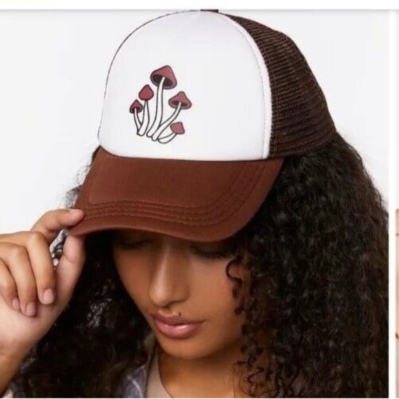 FOREVER 21 GIRLS HAT CAP BROWN & WHITE ADJUSTABLE STRAP BACK MUSHROOMS - Picture 2 of 5